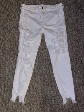 American Eagle Outfitters White Distressed Ankle Jeans